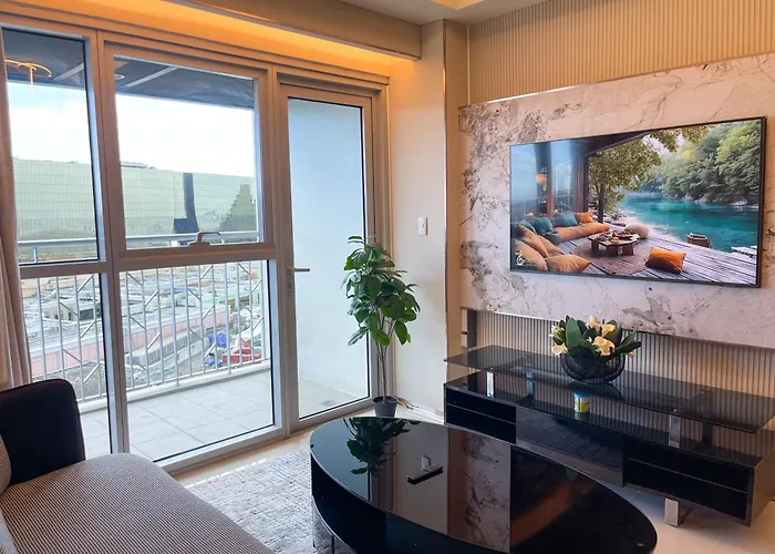 Luxury And Modern 1 Bedroom Near Solaire, Okada *